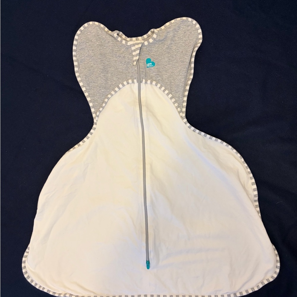 Love to dream hip dysplasia swaddle M